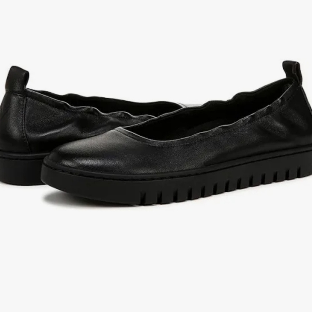 Vionic Black Women's Flats